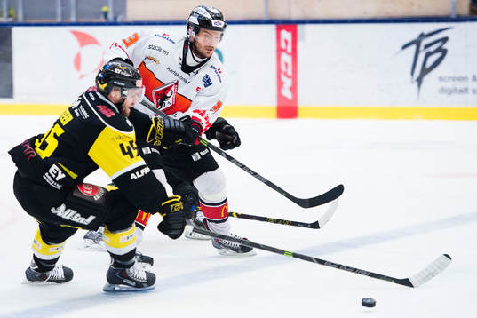 Bläddra bland fler bilder av Ishockey, Hockeyallsvenskan, Final, Västerås - Karlskron