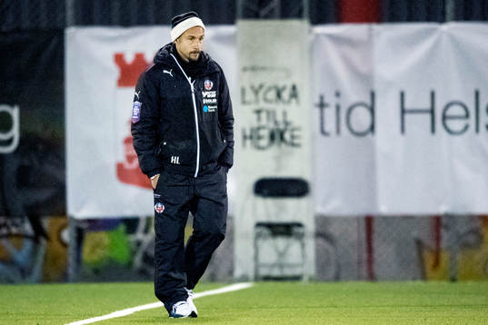 Helsingborgs manager Henrik Larsson deppar
