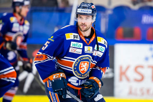 Växjös Noah Welch värmer upp