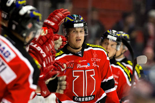 Örebros Mikko Lehtonen jublar