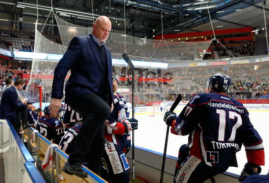 tränare Roger Melin