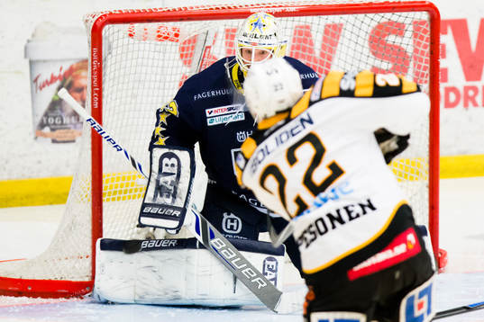 s målvakt Gustaf Wesslau