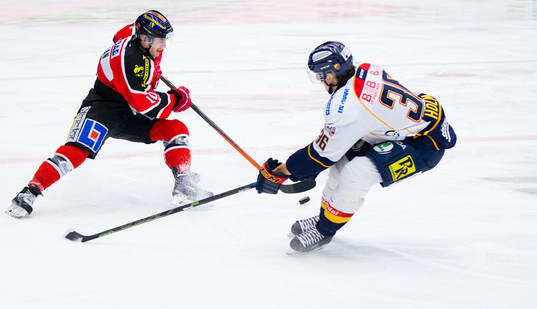 Örebros Derek Ryan