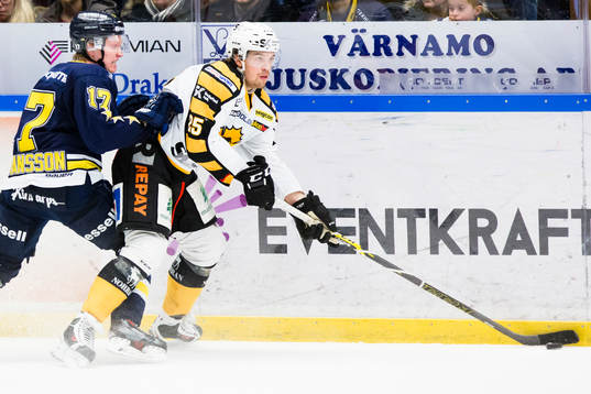 s Emil Johansson mot Axel Holmström