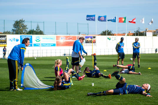 Bläddra bland fler bilder av Fotboll, Algarve Cup, Sverige, Träning