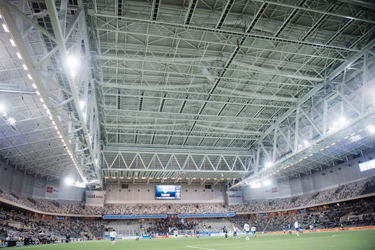 Taket är stängt på Tele2 arena