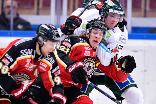 Luleås Emil Sylvegård och Frölundas Oliver Bohm