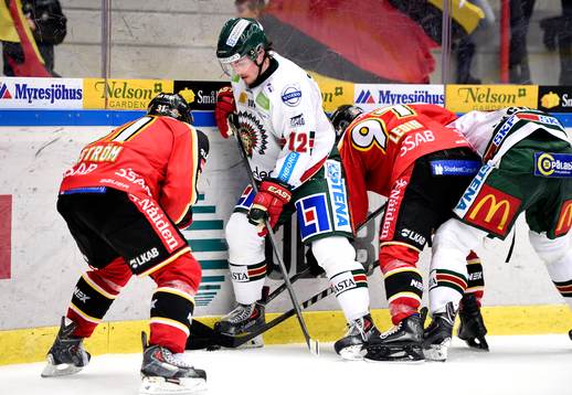 Frölundas Oscar Engsund och Luleås Per Ledin
