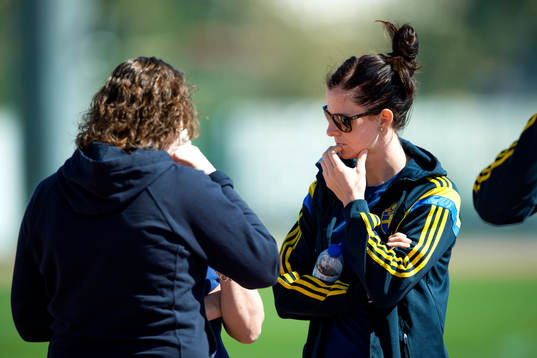 Sveriges Lotta Schelin innan fotbollsmatch i Algarve Cup