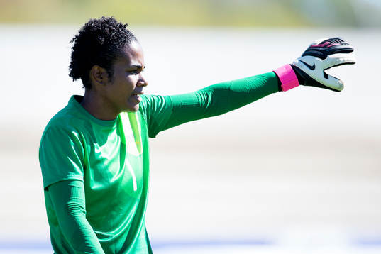 Brasiliens målvakt Luciana Dionisio