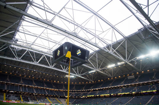 Taket är öppet på Friends arena