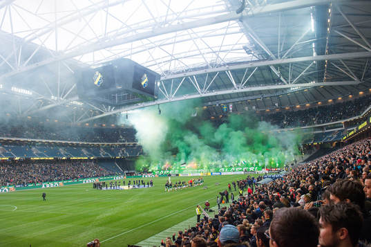 Hammarbys klack med ett tifo