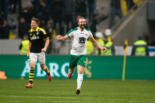 s Haukur Hauksson deppar i bakgrunden av Hammarbys Kennedy