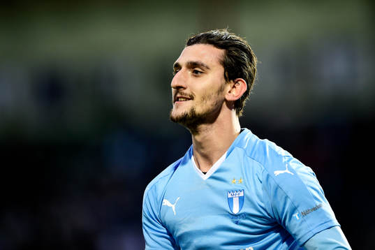 Malmö FFs Agon Mehmeti jublar
