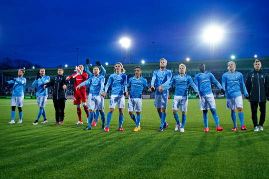 Malmö FFs spelare tackar publiken