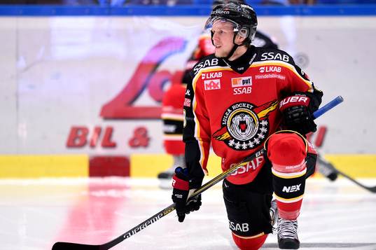 Luleås Per Savilahti-Nagander på uppvärmningen innan