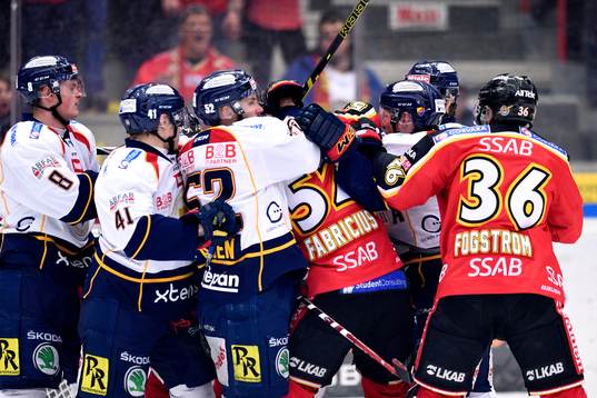 Bråk framför Djurgårdens mål