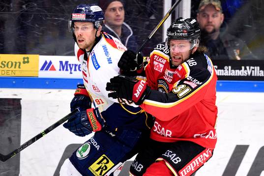 Djurgårdens Markus Nordlund och Luleås Jonathan Granström