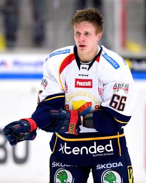 Djurgårdens Marcus Sörensen utan hjälm
