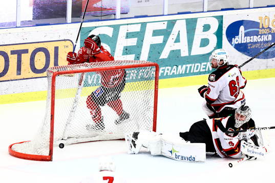 Vita Hästens Markus Gunnarsson gör 2-0 när Malmös