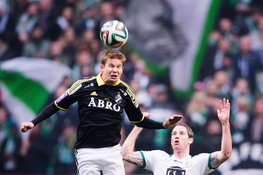 s Johan Blomberg och Hammarbys Johan Persson