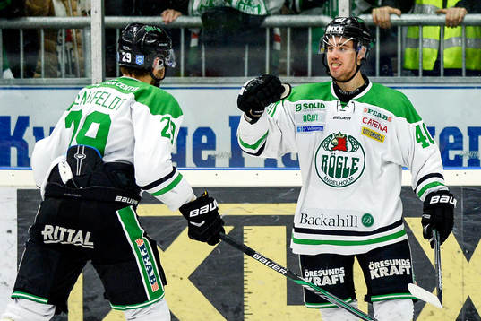 Rögles Jesper Jensen jublar