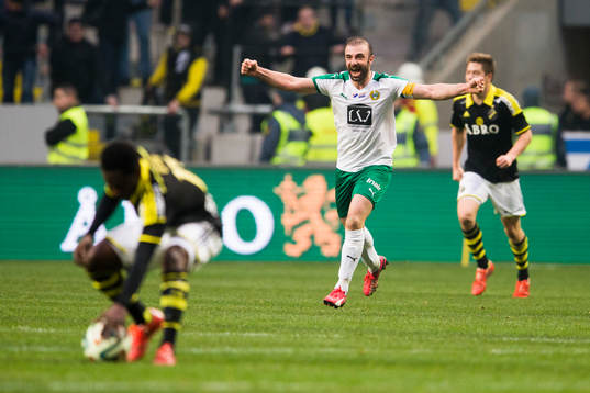 Hammarbys Kennedy Bakircioglu jublar