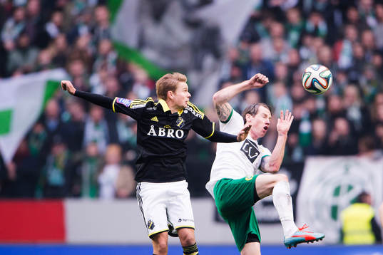 s Johan Blomberg och Hammarbys Johan Persson