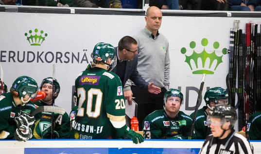Färjestads tränare Tommy Samuelsson och ass.tränare Clas