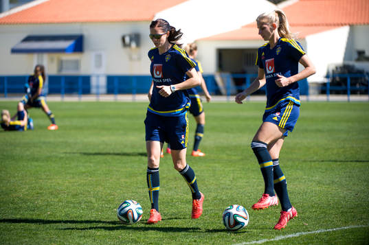 Sveriges Lotta Schelin och Sofia Jakobsson
