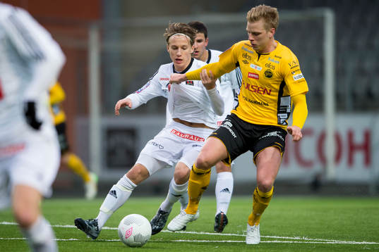 Elfsborgs Viktor Claesson och Brommapojkarnas Daniel
