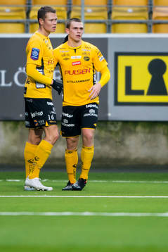 Viktor Claesson och Jesper Manns jublar