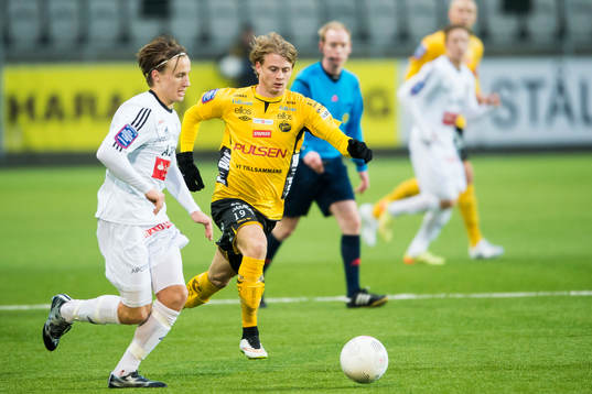 Brommapojkarnas Daniel Stensson och Elfsborgs Simon Hedlund