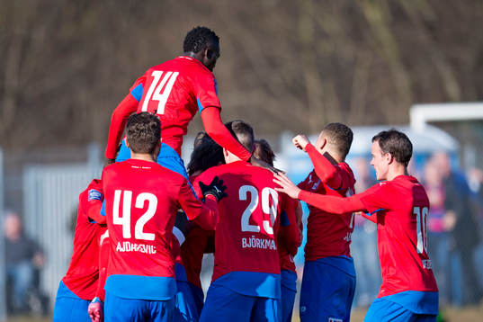 Helsingborgs spelare firar 1-0
