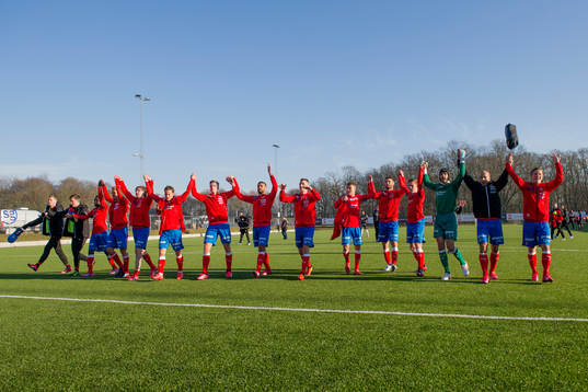 Helsingborgs spelare tackar publiken