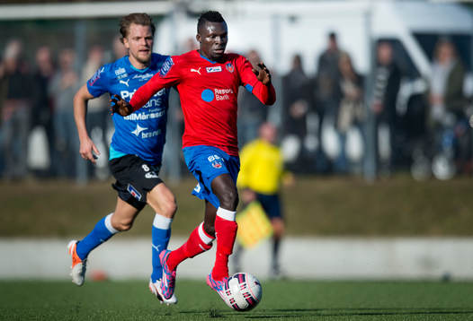 Helsingborgs Lalawélé Atakora jagas av Halmstads