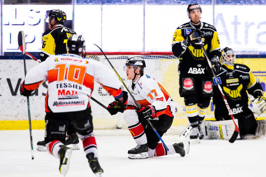Karlskronas Joel Kellman jublar