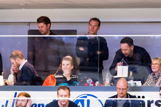 Nicklas Lidström på läktaren