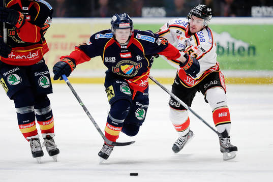 Djurgårdens Alexander Falk och Luleås Karl Fabricius