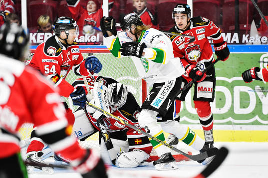 Björklövens Timothy Nordlund  och Malmö Redhawks Fabian