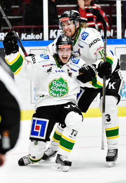 Björklövens Kim Karlsson jublar