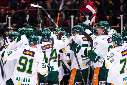 Jubel det avgörande målet 2-3