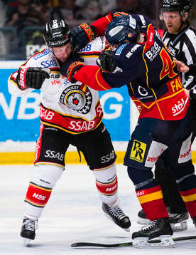 Luleås Cam Abbott i slagsmål med Djurgårdens Alexander