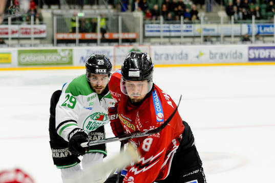 Rögles Ludvig Rensfeldt och Vita Hästens Linus Näsström