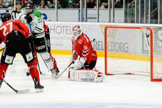 Rögles Sebastian Stålberg (ej i bild) gör 1-0