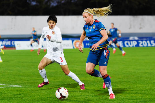 Kinas Wang Shanshan och Sveriges Jenny Hjohlman