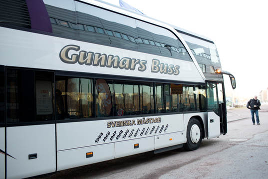 Brynäs spelarbuss har anlänt till arenan innan