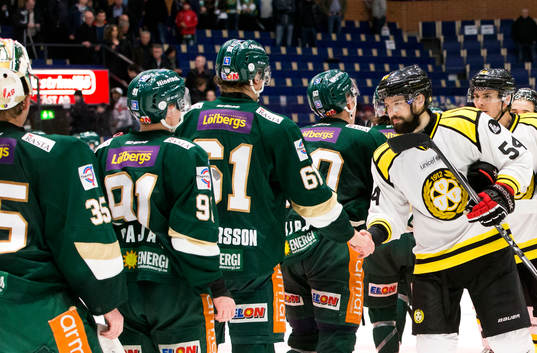 Brynäs Tomas Slovak tackar