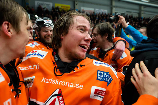 Karlskronas Filip Cruseman  jublar