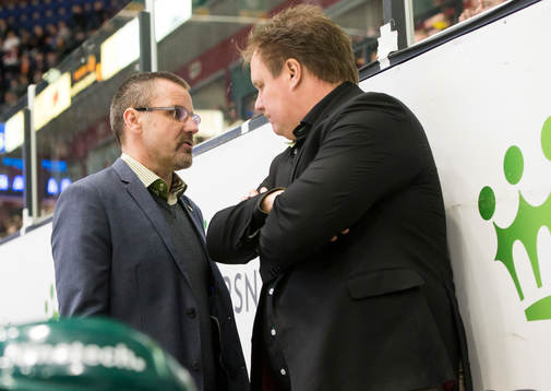 Färjestads tränare Tommy Samuelsson och ass.tränare Leif